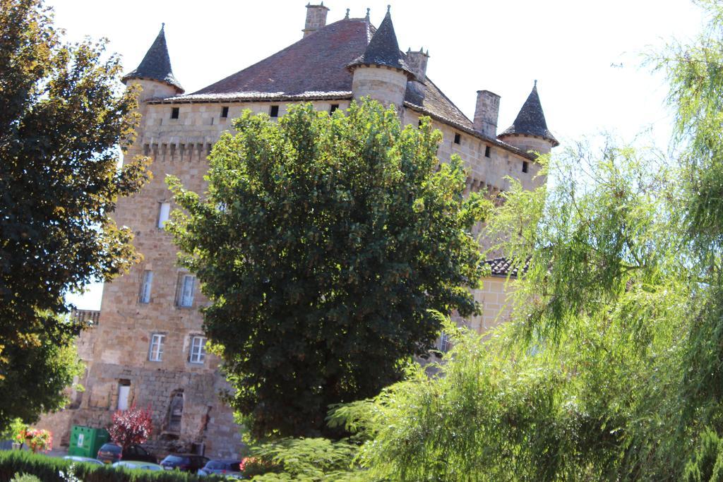 Bergerie Du Chateau - Lacapelle Marival ภายนอก รูปภาพ